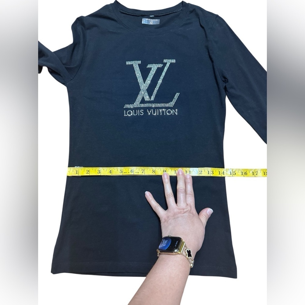 Louis Vuitton.   Black Fitted Long Sleeve T-Shirt - Picture 7 of 8